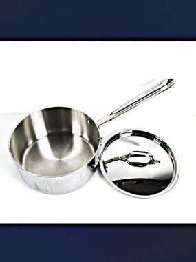ALL CLAD D3 STAINLESS 3QT SAUCEPAN & LID